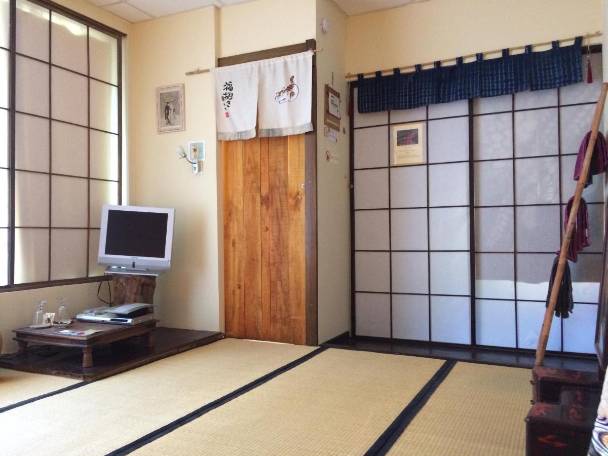 Minshuku Chambres D'Hotes Japonaises Thiers Exterior foto