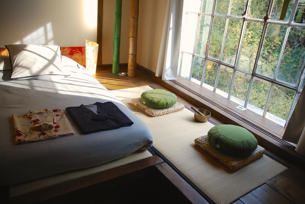 Minshuku Chambres D'Hotes Japonaises Thiers Habitación foto